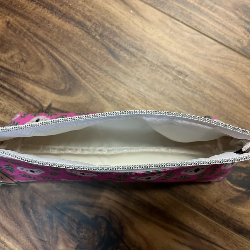 - Danielle Creation Pencil Cosmetics case NWT